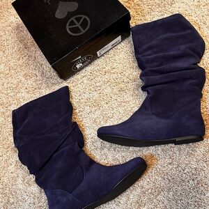 NEW - STEVE MADDEN BLUE SUEDE SLOUCH BOOTS